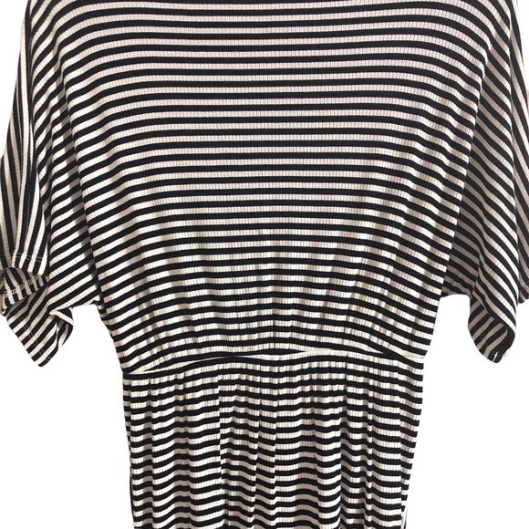 Potter's Pot Knot Front Black White Striped Dolman Sleeve Dress M - Picture 8 of 9